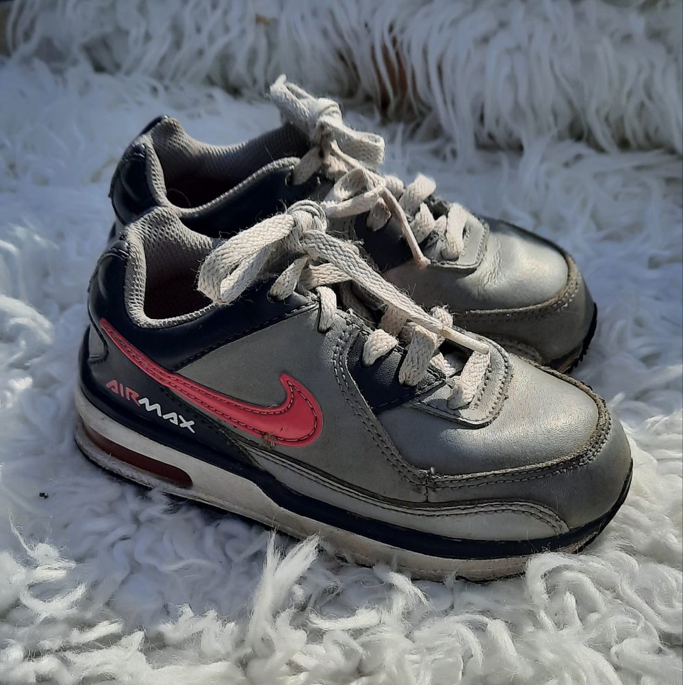 🍀3/15 ✨️HOST PICK ✨️ Toddler Girl's Nike Sneakers ✔️